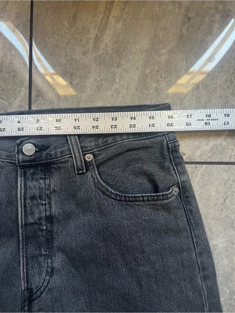 Levi's 501 Original Fit Jeans Mens 32x34 Faded Black Straight Leg Button Fly ‘93